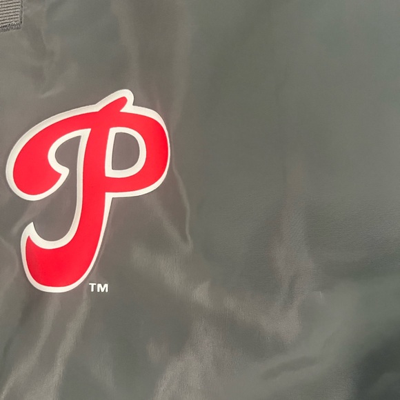 Mlb Philadelphia Phillies Cooperstown Collection Insignia Shorts - Picture 7 of 9